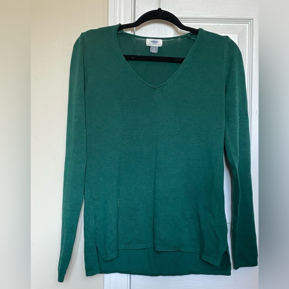 Old Navy scoop neck sweater